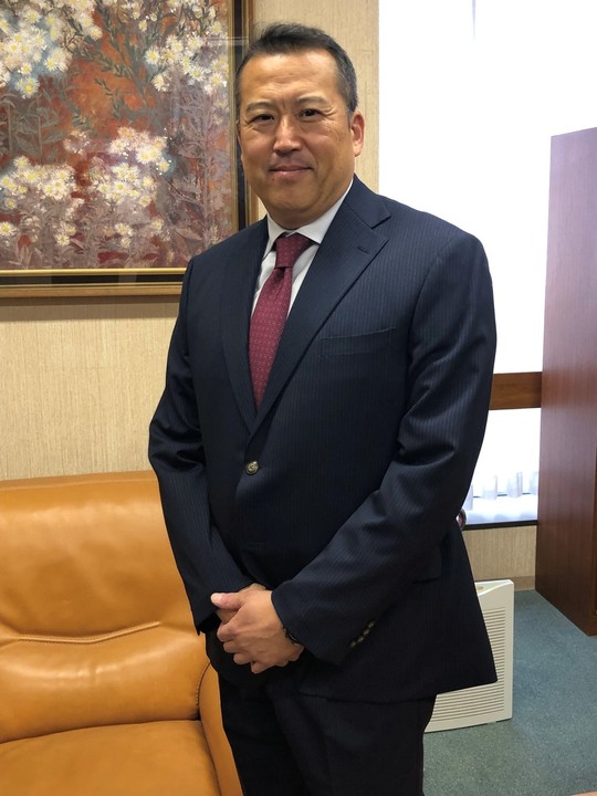 会長写真_HP用.jpg
